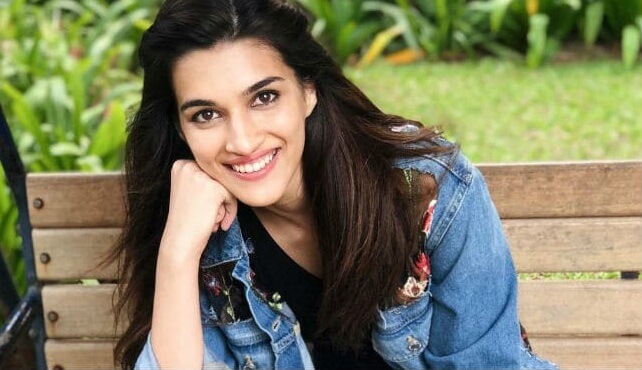 Kriti Sanon Wiki, Age, Height, Weight, Career, Caste, Family, Boyfriend,  Biography, Images & Latest Movie